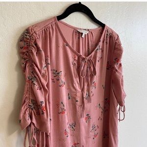 🚫 SOLD | Lucky Brand puff sleeve printed short sleeve top